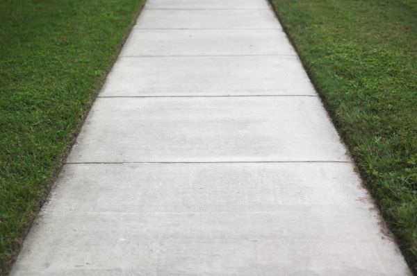 Cost of Sidewalk Concrete Construction in Oakland