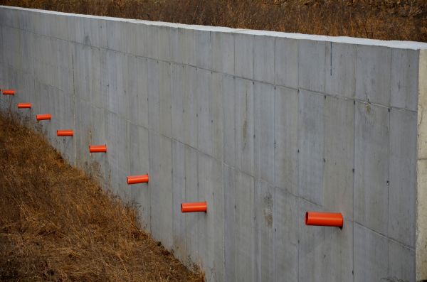 Cost of Concrete Wall Installation in Oakland