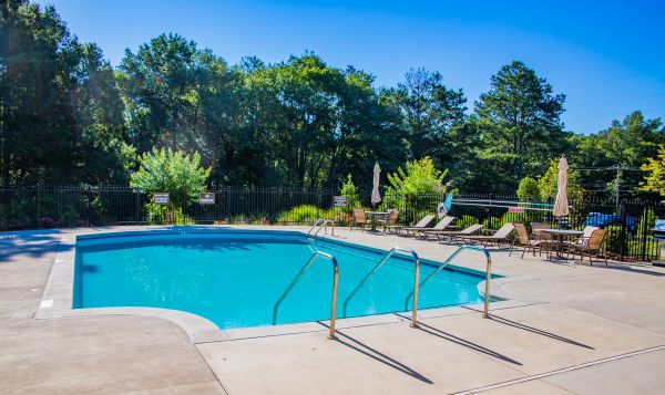 Cost of Pool Paving Installation in Oakland