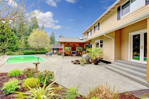Cost of Pool Area Concreting in Oakland